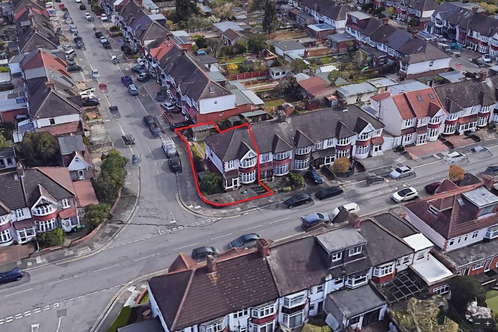 Ashburton Avenue, Ilford 3 bed house for sale £560,000