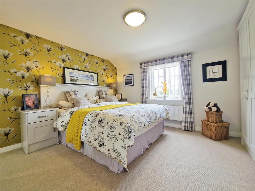 Principal bedroom suite