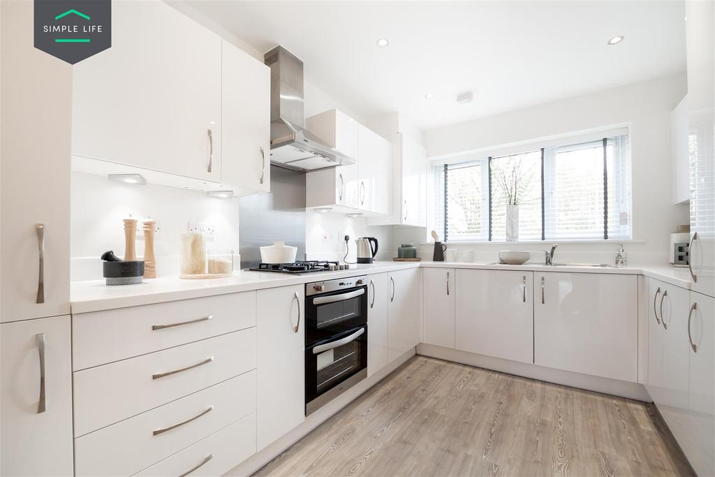 Holly kitchen1.jpg