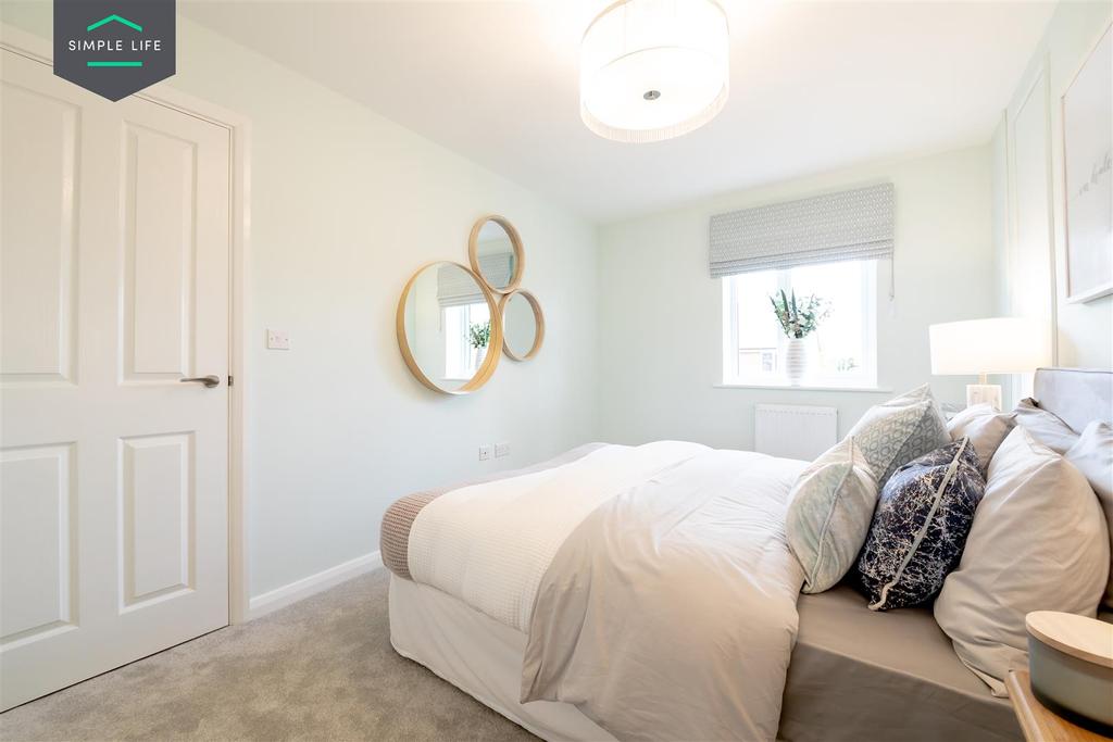 Holly bedroom2.jpg