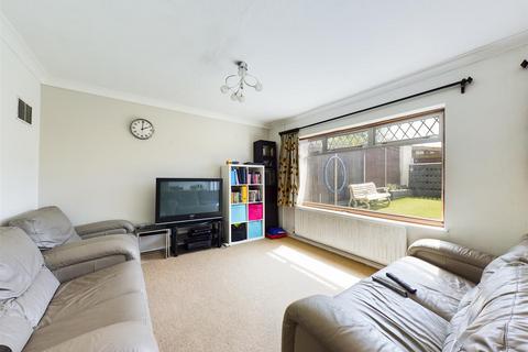 52 Brierley, New Addington, Croydon, CR0 9DQ