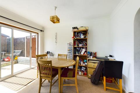 52 Brierley, New Addington, Croydon, CR0 9DQ