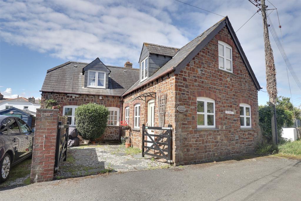 The Crescent, Bude, Cornwall, EX23 4 bed detached house for sale £585,000