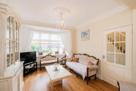 35 Harold Road, Chingford, London, E4 9SN
