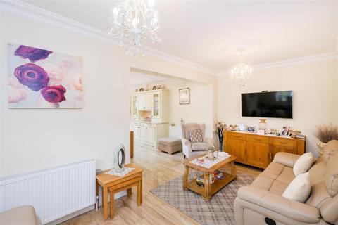 35 Harold Road, Chingford, London, E4 9SN