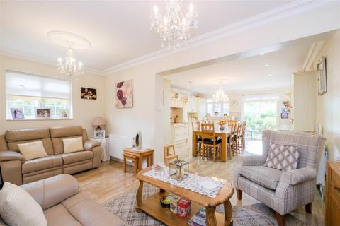 35 Harold Road, Chingford, London, E4 9SN