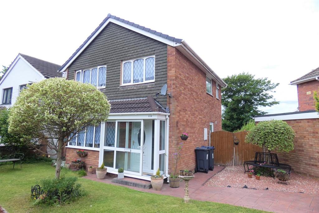 Aldridge Road, Great Barr, Birmingham 3 bed detached house £300,000