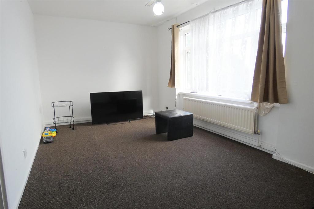 Beaconview Road, West Bromwich, Sandwell 1 bed apartment £90,000