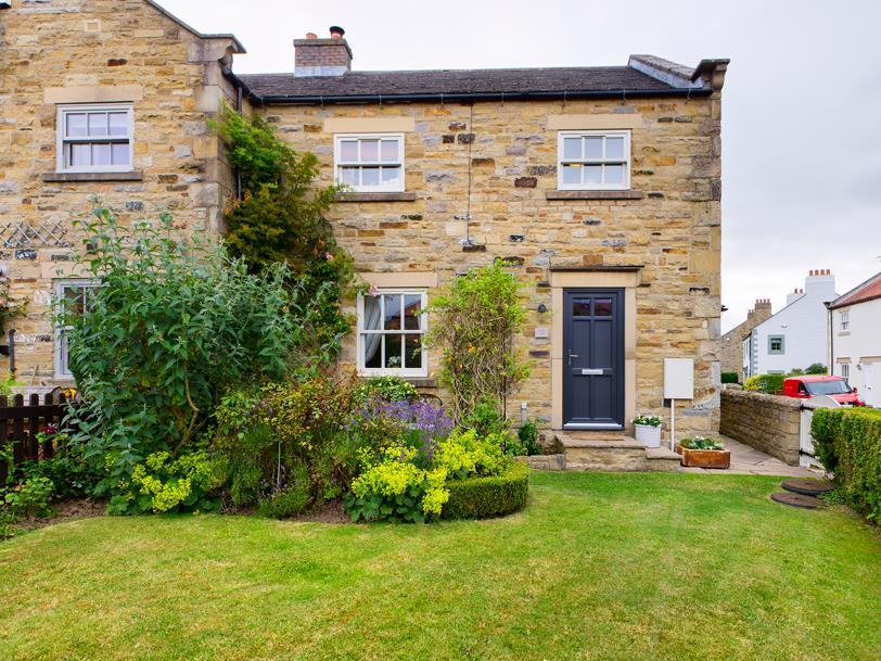 Ladywell Court, Melsonby 3 bed semidetached house for sale £300,000
