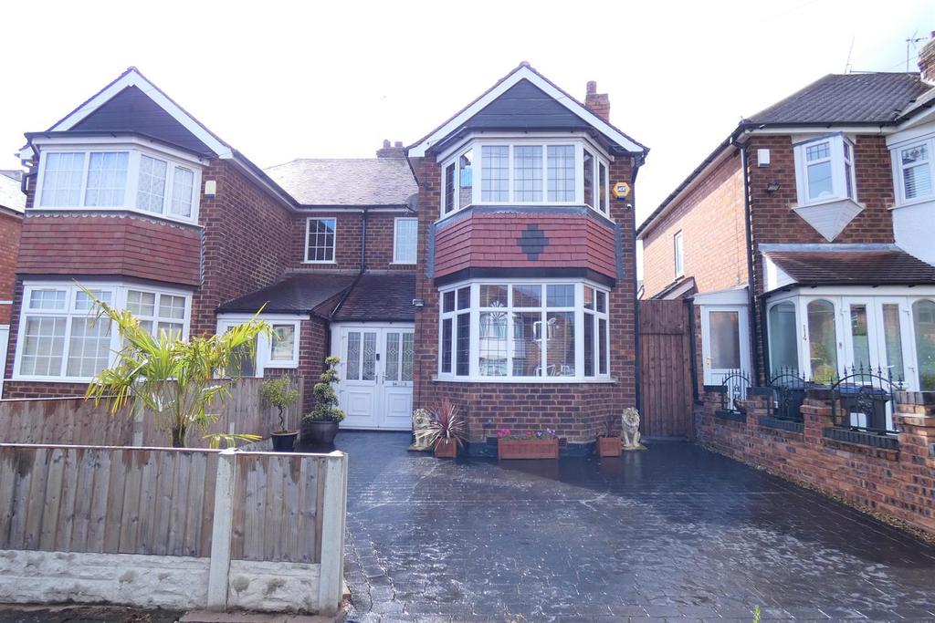 Elmbridge Road, Great Barr, Birmingham 3 bed semidetached house for