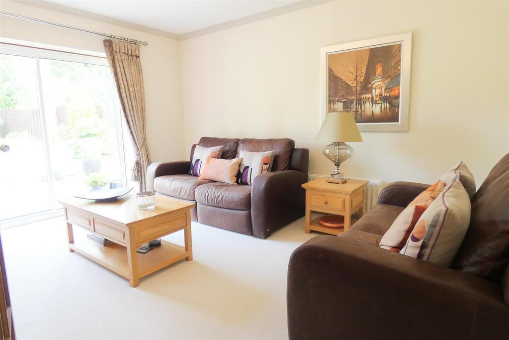 Ray Hall Lane, Great Barr, Birmingham 3 bed detached house £575,000