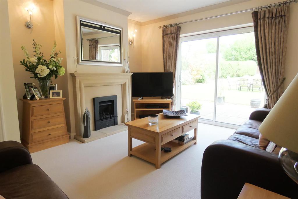 Ray Hall Lane, Great Barr, Birmingham 3 bed detached house £575,000