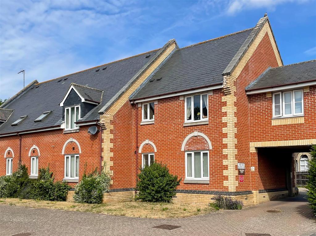 Millfield House, Wilson Road, Hadleigh, Ipswich, Suffolk, IP7 5RZ 1 bed flat £600 pcm (£138 pw)