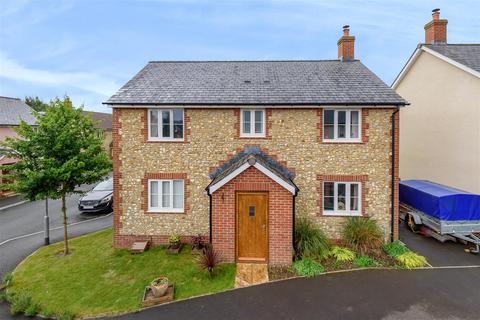 17 Drake Meadows, Churchinford, Taunton, TA3 7EL
