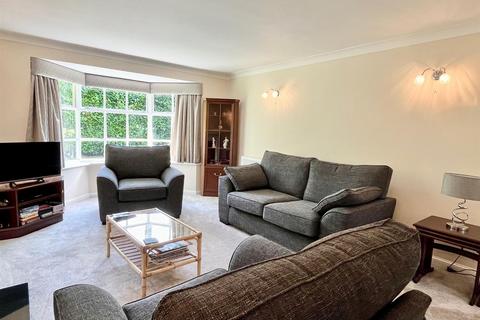 22 Dunton Close, Sutton Coldfield, B75 5QD