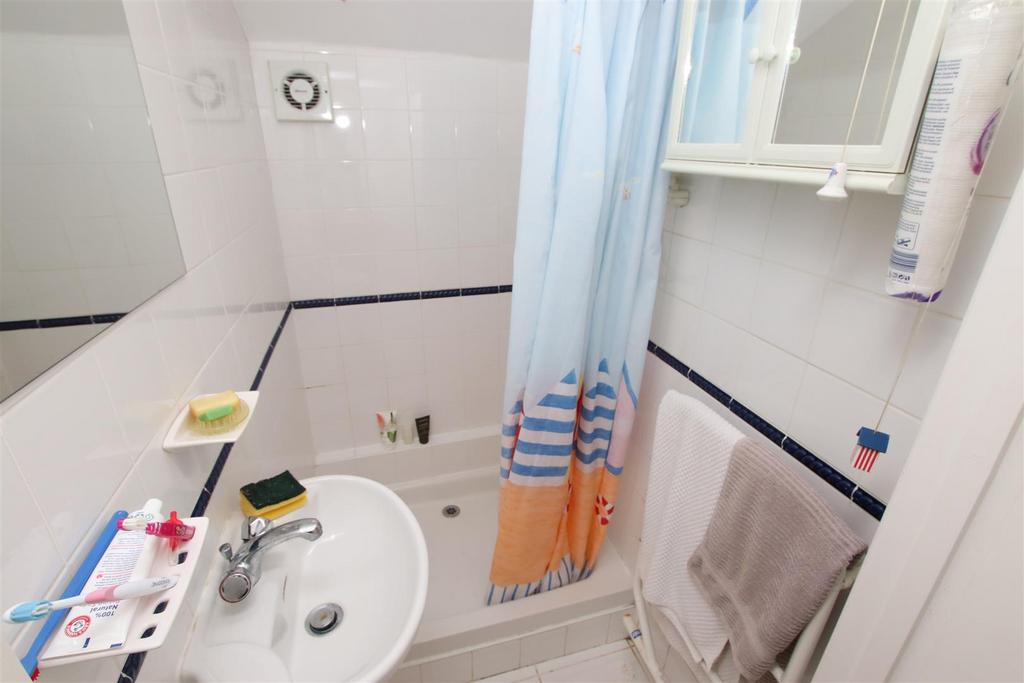 Shower Room.JPG