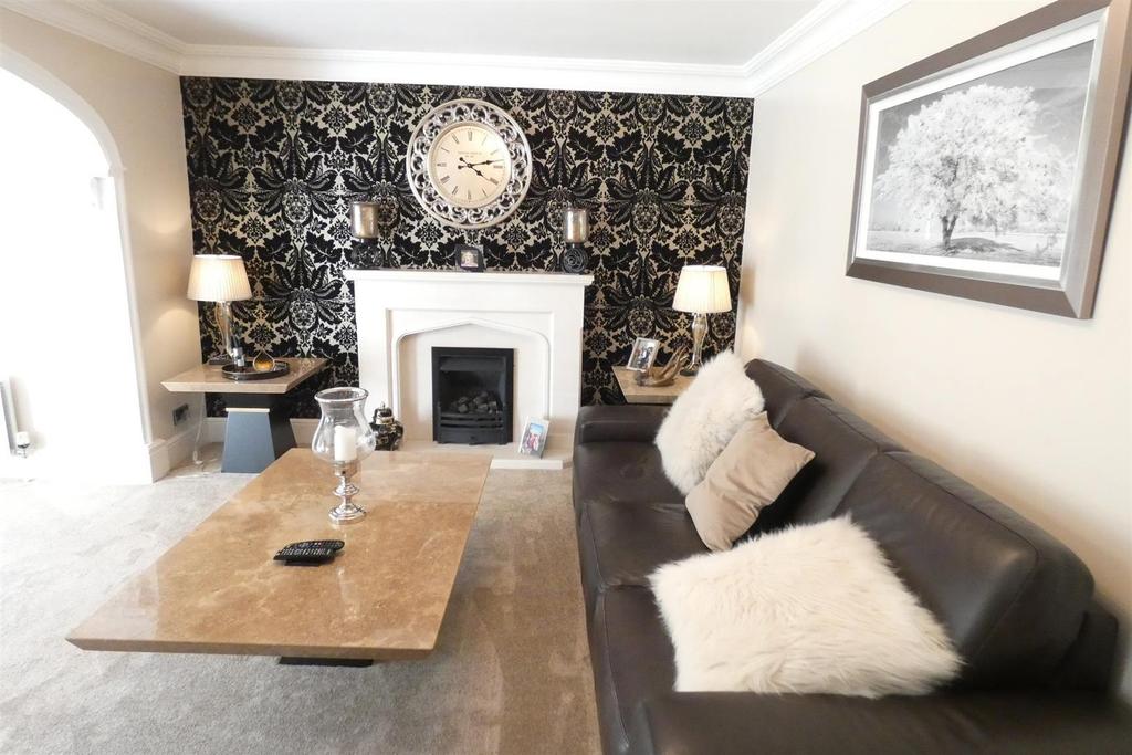 Dunchurch Crescent, Sutton Coldfield 4 bed detached house £480,000