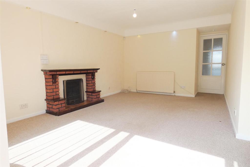 Wideacre Drive, Great Barr, Birmingham 3 bed detached house £275,000