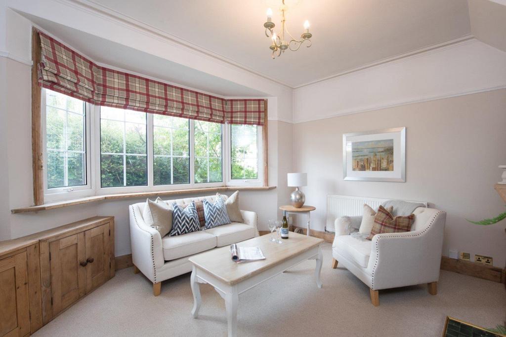Jordan Road, Four Oaks 2 bed semidetached house £350,000