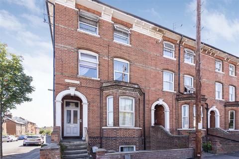 5 bedroom townhouse for sale - 43 Russell Street, Reading