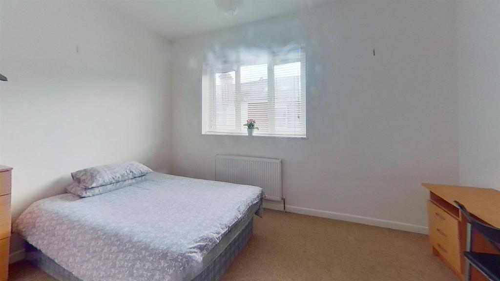 Telephone Road, Southsea, Portsmouth 5 bed house £480 pcm (£111 pw)