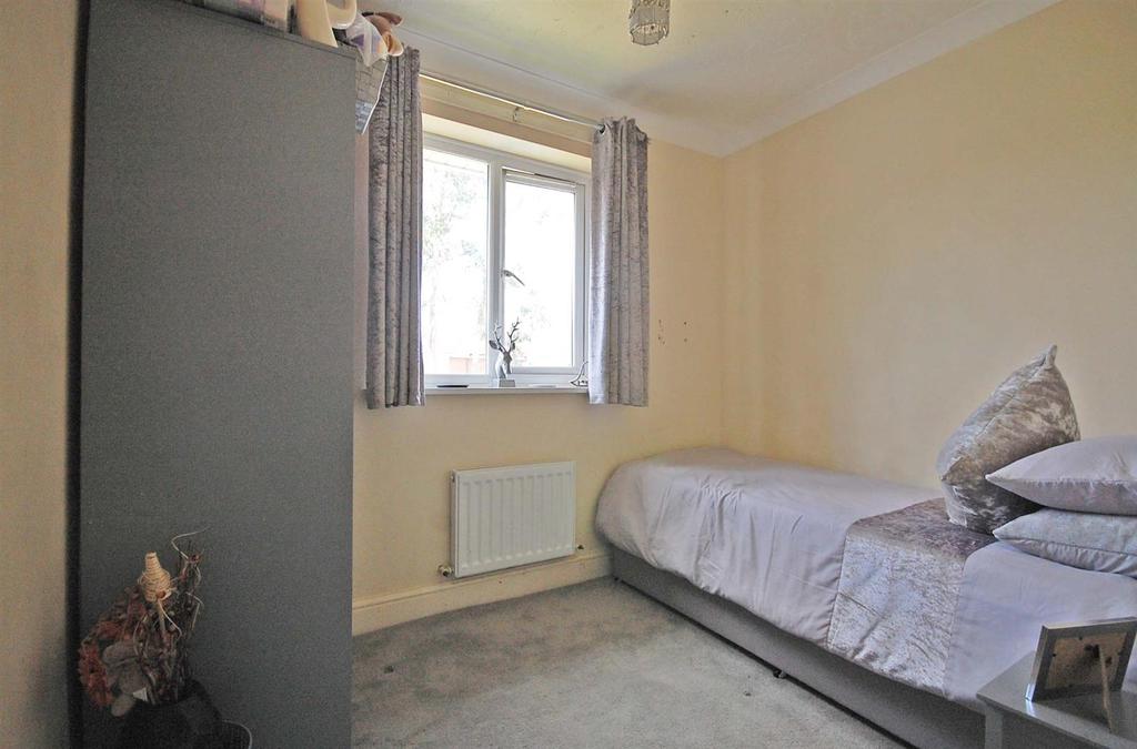 Bedroom 3b.jpg