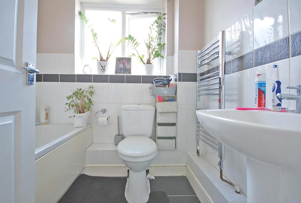 Bathroom.jpg