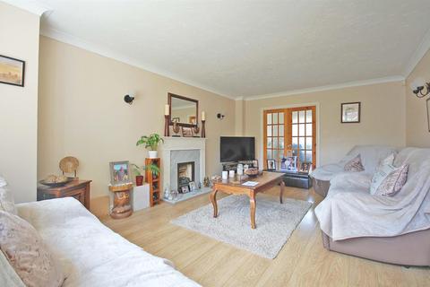 9 Long Meadow, Great Notley, Braintree, CM77 7WD