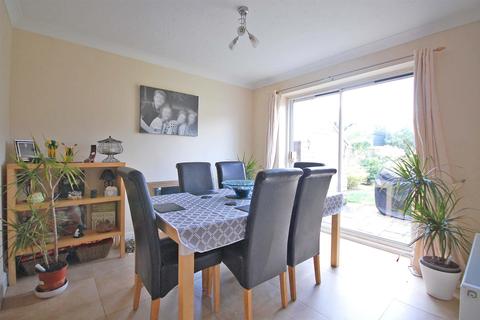 9 Long Meadow, Great Notley, Braintree, CM77 7WD