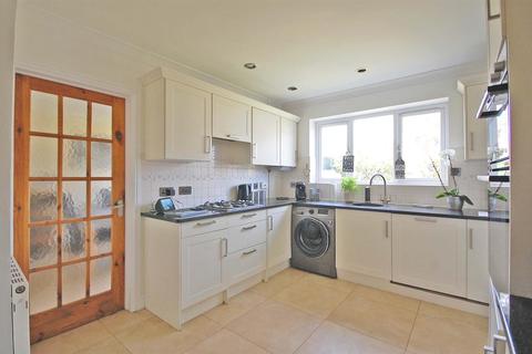 9 Long Meadow, Great Notley, Braintree, CM77 7WD