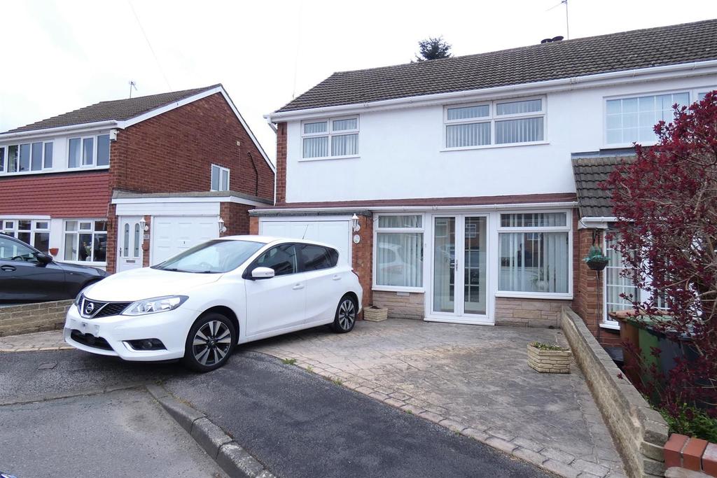 Nevison Grove, Great Barr, Birmingham 3 bed semidetached house £240,000