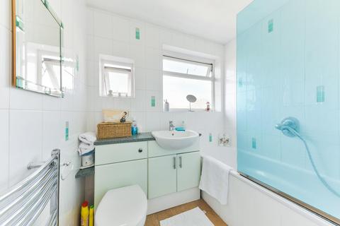46 Molesey Drive, Cheam, Sutton, SM3 9UN