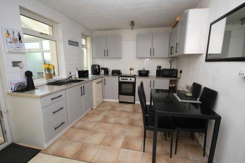 125 Albion Road, Bradford, BD10 9QL