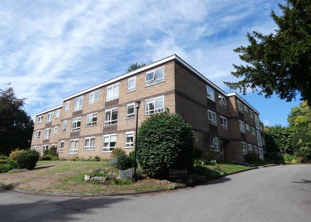 Four Oaks Road, Four Oaks 2 bed flat £210,000