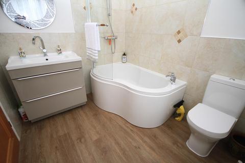 3 Norman Mount, Bradford, BD2 2NB