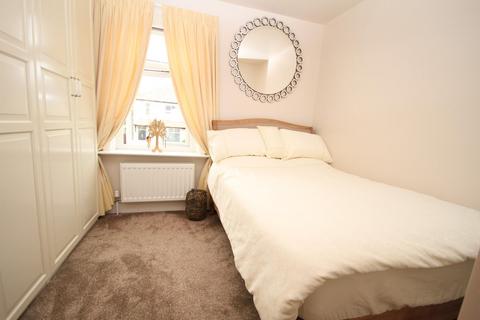 3 Norman Mount, Bradford, BD2 2NB
