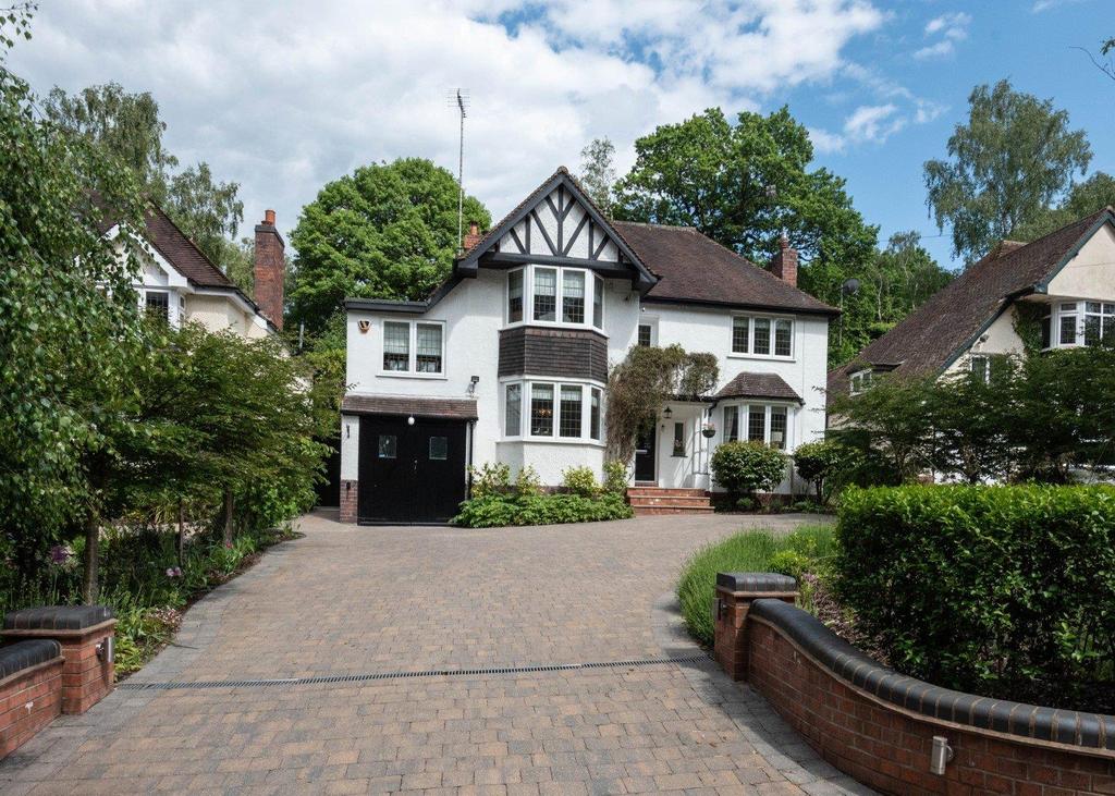 Walsall Road, Little Aston 3 bed detached house £975,000