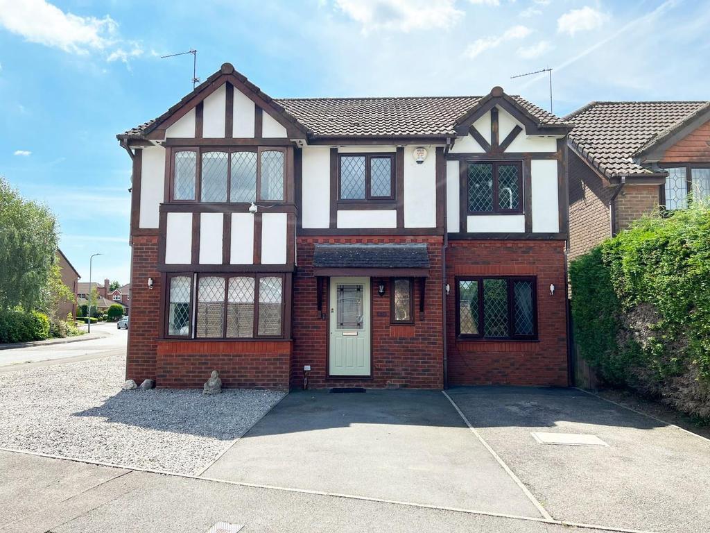 Oakfields, Marshfield, Cardiff 5 bed detached house £550,000