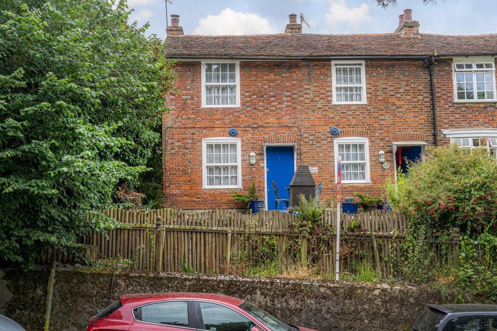 Church Hill, Harbledown, Canterbury 4 bed end of terrace house £585,000