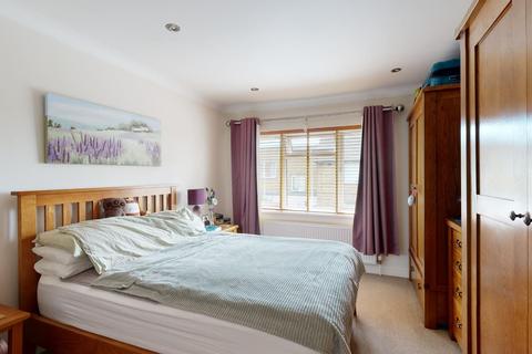 21 Buxton Road, Ramsgate, CT12 6QQ