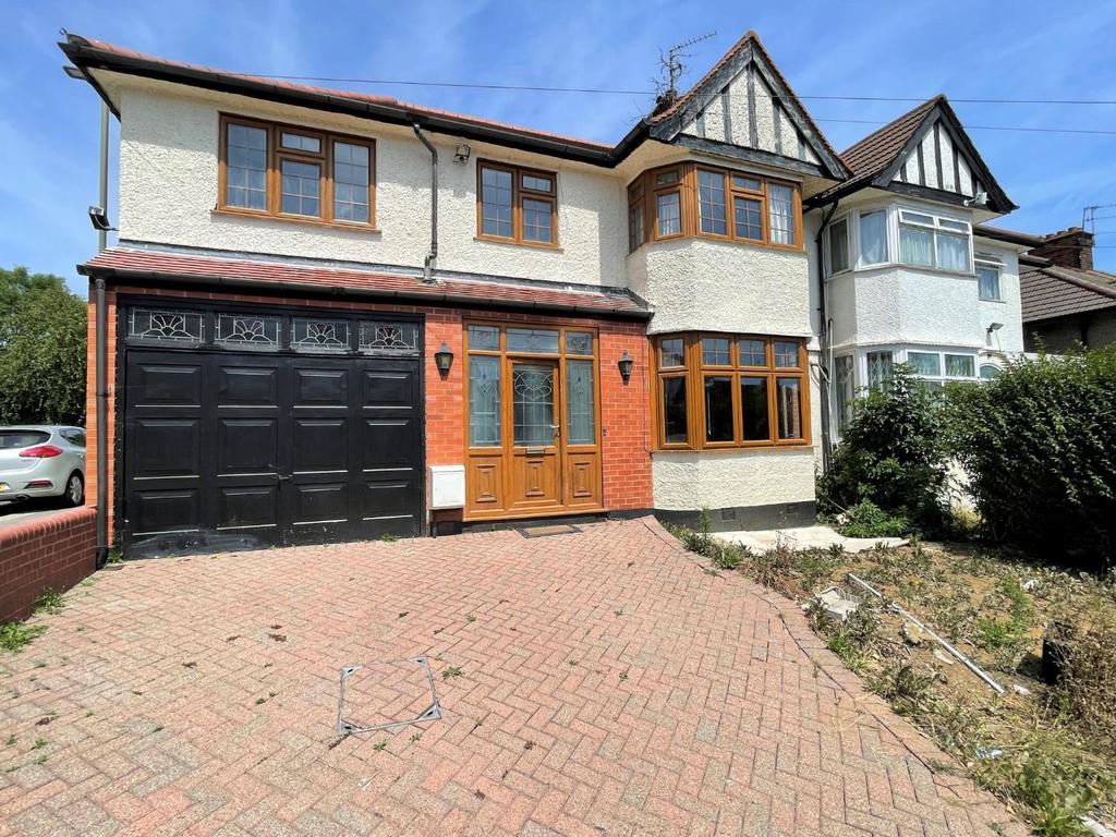 Highview Gardens, Edgware, HA8 4 bed semidetached house to rent £