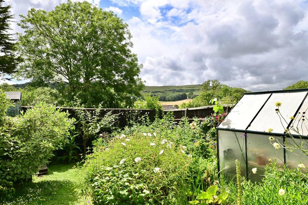 Garden and Views