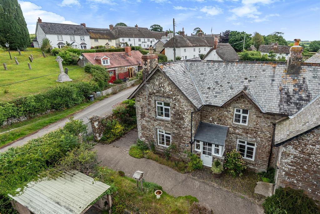 Iddesleigh, Winkleigh 3 bed semidetached house for sale £350,000