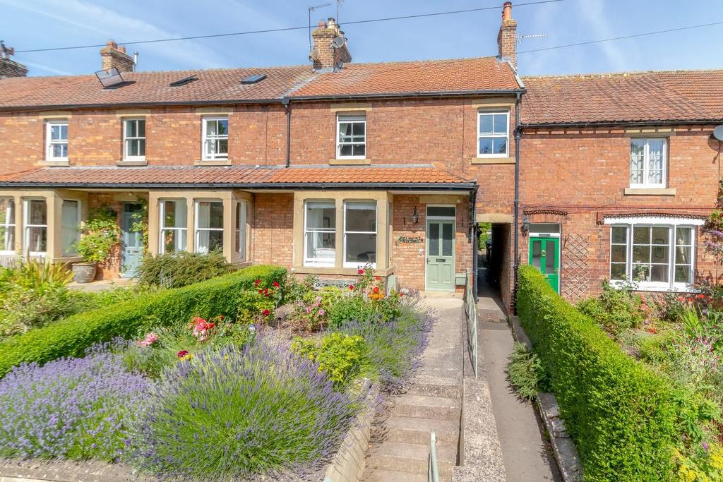 St Johns Road, Monkton, Harrogate 3 bed terraced house for sale