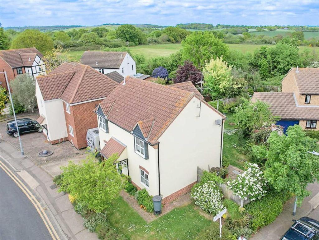 Green Lane, LeighOnSea 4 bed detached house £525,000