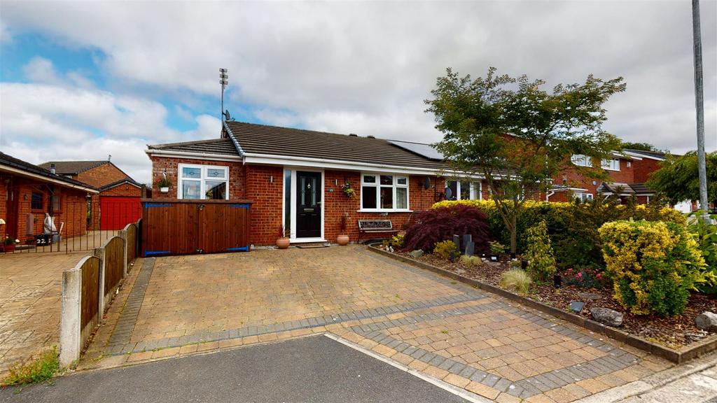 Aviemore Close Front