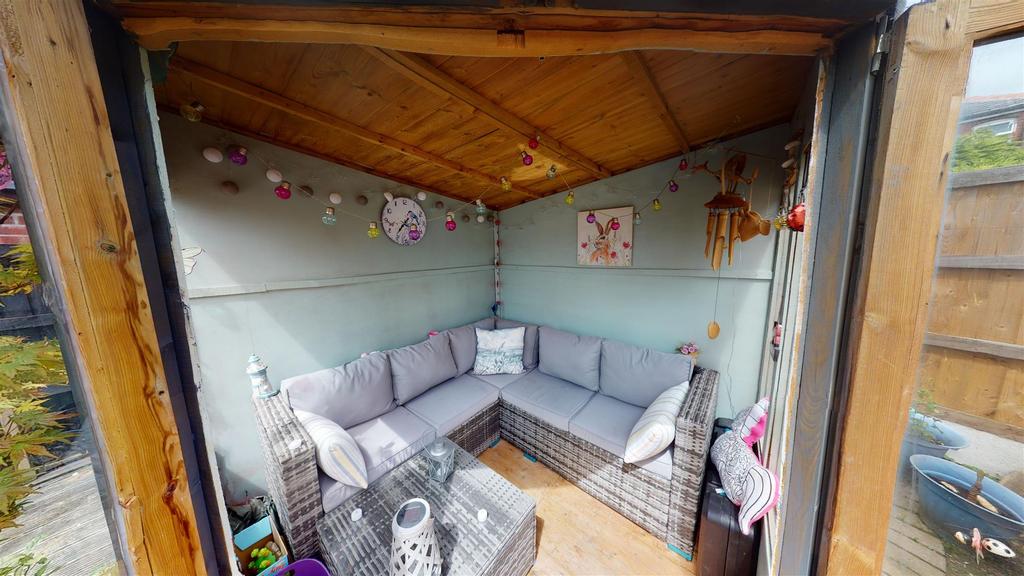 Aviemore Close Summer House