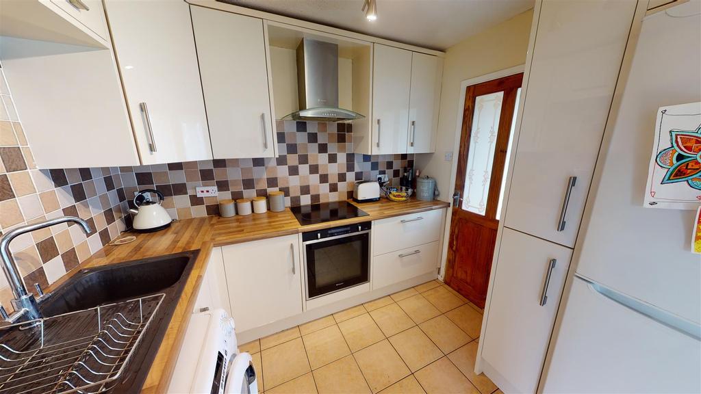Aviemore Close Kitchen
