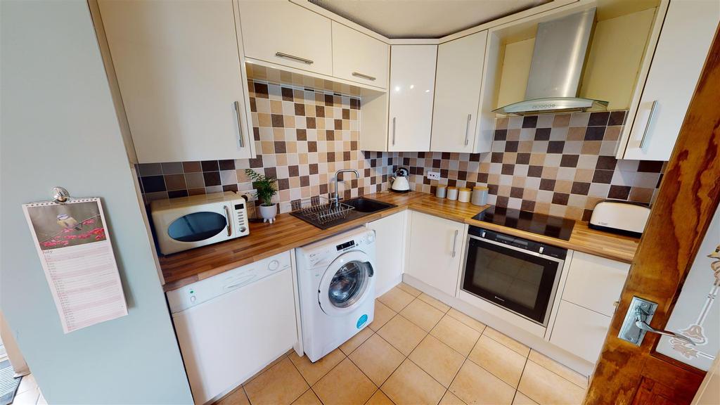 Aviemore Close Kitchen