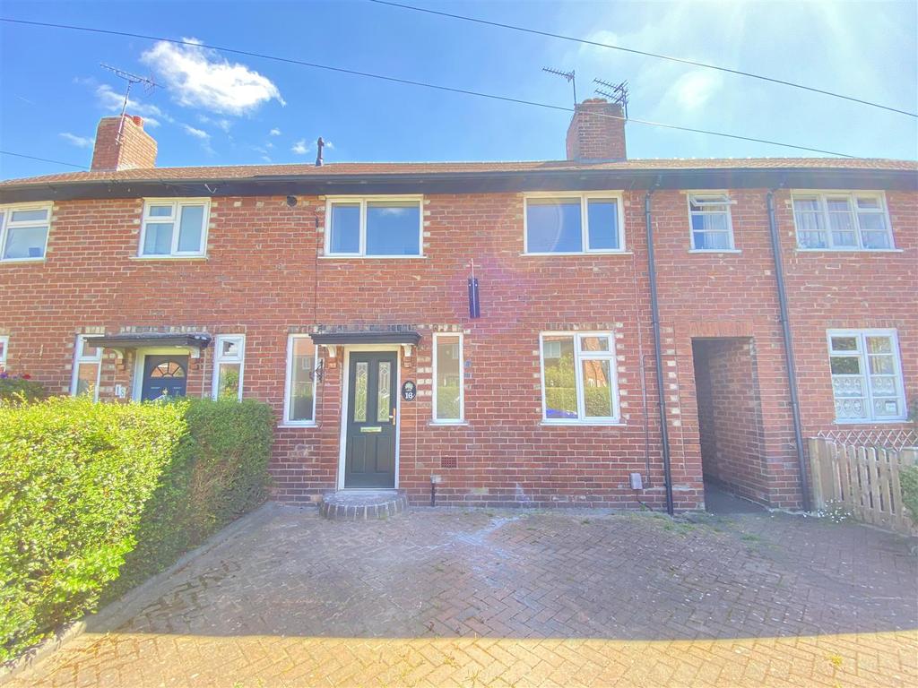 Oakfield Road, Alderley Edge 3 bed terraced house £339,950